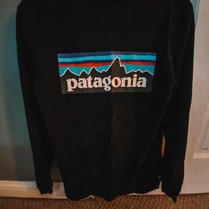 Black regular fit long sleeve patagonia t-shirt